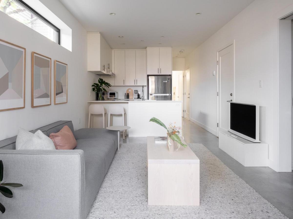 וונקובר Welcome To Kinn Apartment - Lovely One Bedroom מראה חיצוני תמונה