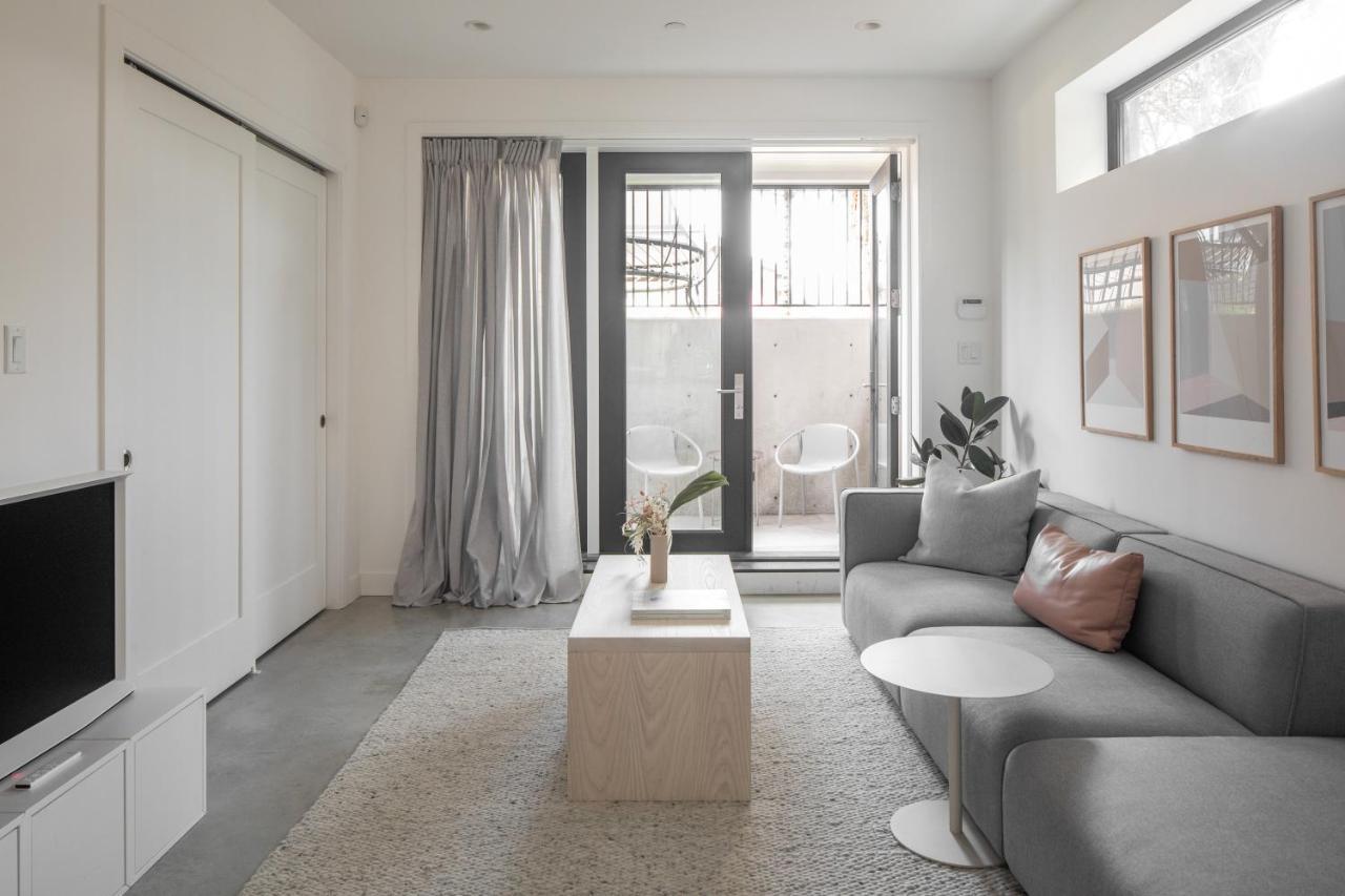 וונקובר Welcome To Kinn Apartment - Lovely One Bedroom מראה חיצוני תמונה
